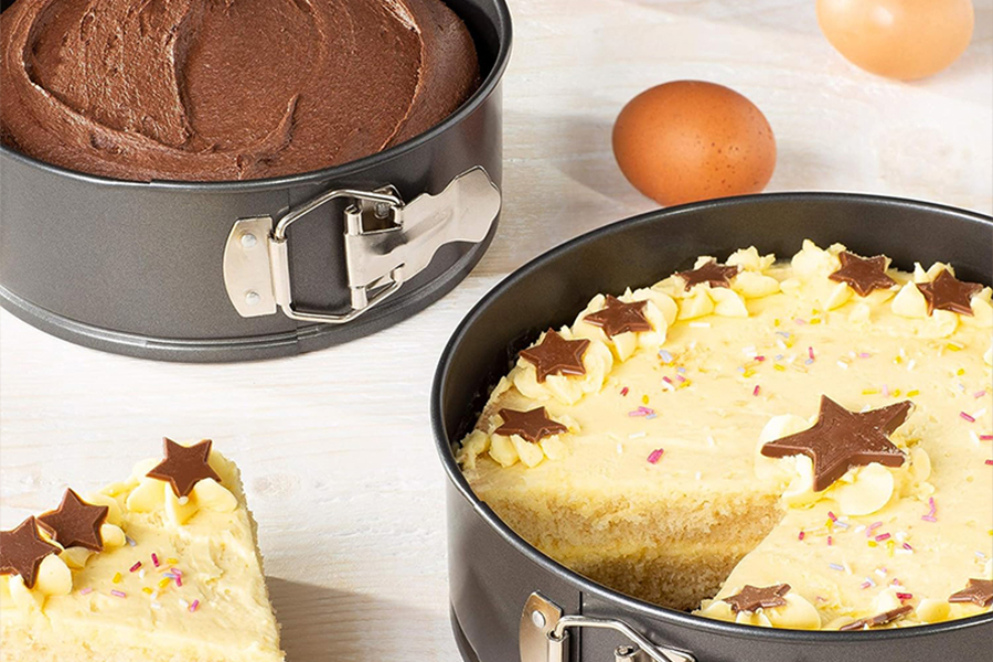 Advantages of Nonstick Round Cake Pans